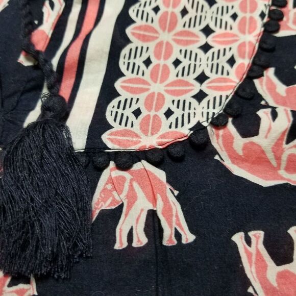 Crown & Ivy Navy + Pink Elephant Top PXL - Picture 3 of 7